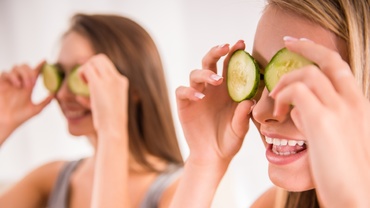 Cum poți scăpa de cearcăne? Remedii naturale pentru mămici