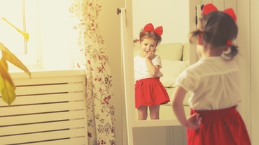 Cele trei vârste ale copiilor: Vârsta regulilor, Vârsta imitaţiei şi Vârsta inspiraţiei