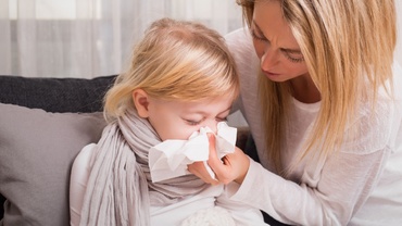 Rinita, răceala şi stările gripale la copii. Tratează-le prin homeopatie!