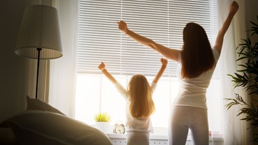 7 trucuri care te pot ajuta să-i pregătești pe copii pentru școală sau grădiniță