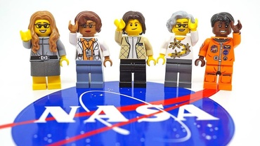 Cercetătoare NASA, vedete ale jocului LEGO
