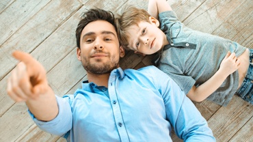 Cum l-am încurajat pe copilul nostru să-și recunoască fricile. Și cum asta l-a ajutat să și le diminueze