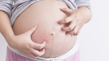 12 simptome în timpul sarcinii pe care NU trebuie să le ignori