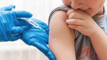 Legea vaccinării: Ce prevede în cazul părinților care refuză să-și imunizeze copiii