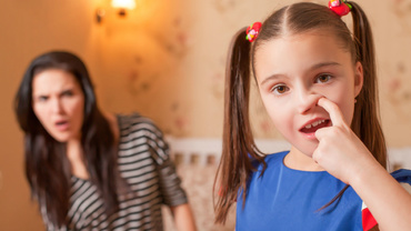 De ce este bine pentru un copil să stea cu degetul în nas? Argumente științifice