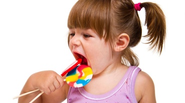 De ce nu sunt de acord cu dietele fără zahăr pentru copilul meu