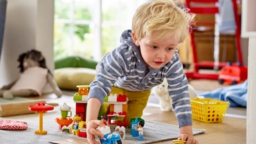 De ce copiii mici fac cele mai amuzante lucruri?