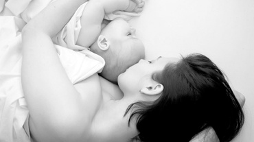 Cum mi-am culcat bebeluşul în pat cu mine şi nu s-a învăţat