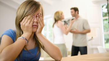 Trei consecinţe pe care statul împreună de “dragul copilului” le are chiar asupra celui mic