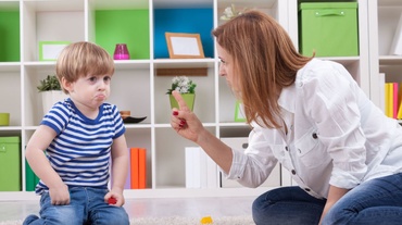 Suntem părinții copiilor noștri, nu stăpânii lor