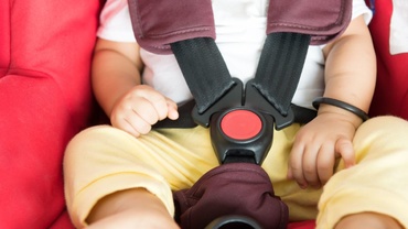 Scaunul auto pentru copii nu este o fiță!