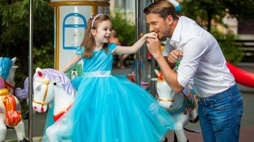 Specialistul spune: „Tati, vreau să mă căsătoresc cu un bărbat ca tine!”