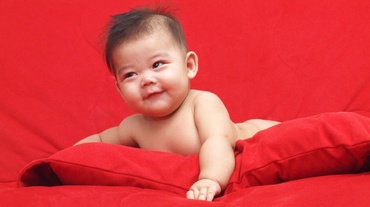 Nu știu ce orătănii au copiii voștri între picioare, dar al meu are un penis