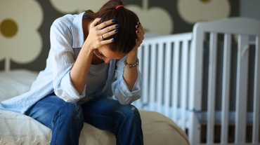 Cele două feţe ale maternităţii: de la „iubesc să fiu mamă”, la „simt că nu mai pot!”