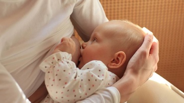 Comprese naturale pentru sânii mămicilor care alăptează