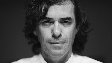 Mircea Cărtărescu: „Dacă un copil nu-şi vede niciodată părinţii citind, nici el n-o va face”