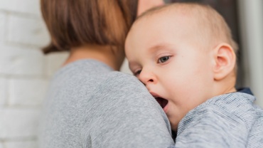 Cum poţi ajuta enorm o mamă