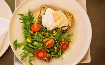 Cum să faci un ou poșat sau cum am devenit fata cu ouăle