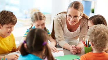 Şcoala publică sau şcoala privată? Plusuri şi minusuri explicate de doi profesori din tabere diferite