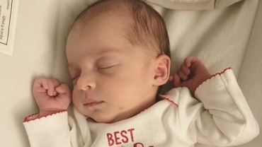 Premieră în lume: S-a născut primul bebeluş dintr-un embrion îngheţat în urmă cu 25 de ani