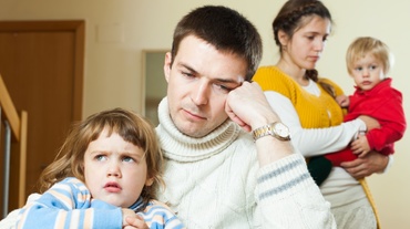 Conform studiilor, bărbaţii îşi stresează soţiile de două ori mai mult decât o fac copiii