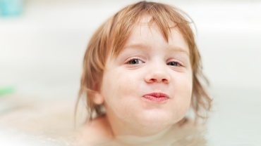 Cele mai frecvente motive pentru care copiii ne mint. Şi ce putem face împotriva acestui comportament