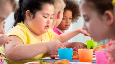 Nu-i înțeleg pe părinții cu copii obezi