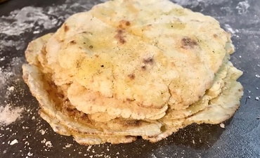 Lipii cu 2 ingrediente – pot fi făcute și de către copii