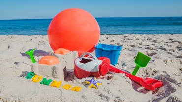 Valiza copiilor pentru vacanța la mare