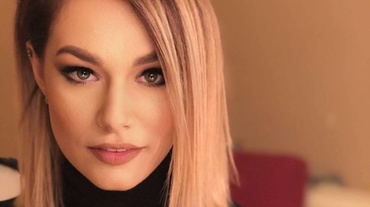 Feli, prima imagine cu burtica de gravidă. Radiază de fericire