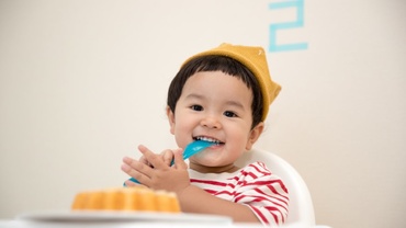 Ajută-ţi copilul „mofturos” să  îşi asigure necesarul de nutrienţi, în 5 paşi simpli