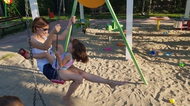 Ați auzit de părintele-telefon?