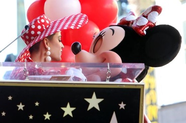Vedetele Regatului Disney - Mickey, Minnie, Donald şi Goofy, vin în premieră pe gheaţă la Bucureşti