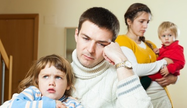 “Cum le-am spus copiilor noştri despre divorţ”. Mărturiile a trei taţi