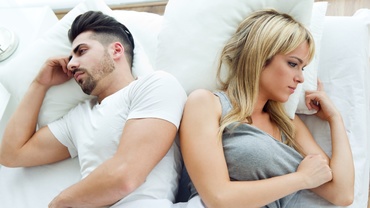 Probleme în cuplu: Cu ce fraze poţi sparge liniştea, atunci când între tine şi soţ s-a lăsat o tăcere apăsătoare