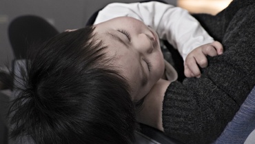 4 tehnici de meditaţie ghidată pentru un somn liniştit, adânc şi rapid