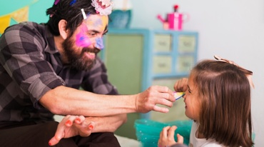 Copilul tău are un părinte preferat? Cum gestionezi situaţia