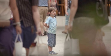 Cum am găsit rapid părinții unui băiețel pierdut în mall