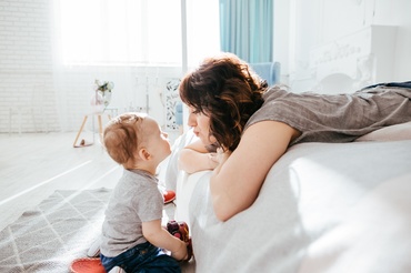 Parenting mai bun. Lista întrebărilor pe care să le pui copilului, pentru a-i dezvolta imaginația și inteligența
