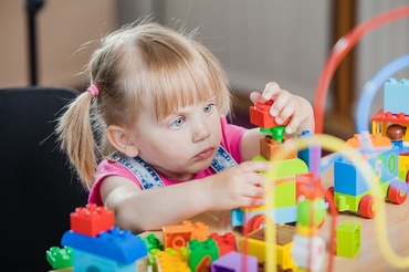 Dezvoltarea copilului de 2-3 ani. Semnalele de alarmă pentru părinți