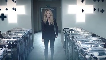 Céline Dion lansează o linie de îmbrăcăminte pentru copii, neutră din punctul de vedere al genului. Video inedit