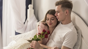 Femeia o înflorești sau o ofilești