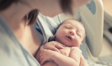 Alăptarea copilului, influențată de un factor neașteptat. Iată ce spun specialiștii!