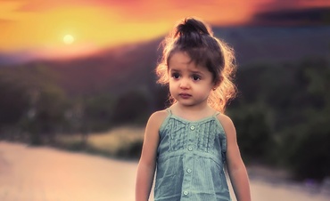 Ești copil mare, nu te mai prosti! Când este mare un copil?