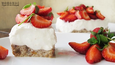 Cheescake fără coacere, cu mascarpone și căpșune