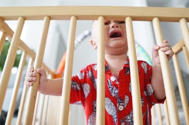 Anxietatea de separare la bebeluși – 10 sfaturi prin care să reduci anxietatea bebelușului
