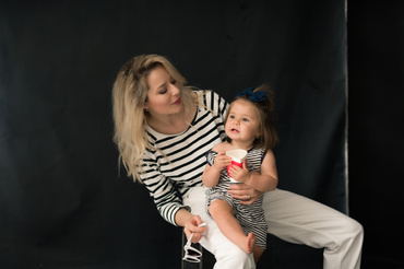 Creșă sau bonă? Ce și cum a ales Laura Cosoi pentru micuța Rita