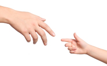 Când "bebelușul" tău își desprinde mâna din a ta, uiți de toate zilele grele