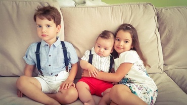 Când mamele obosesc, îngerii au grijă de ele!