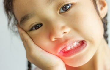 Alternative naturale la aparatele dentare - ce spun medicii de specialitate